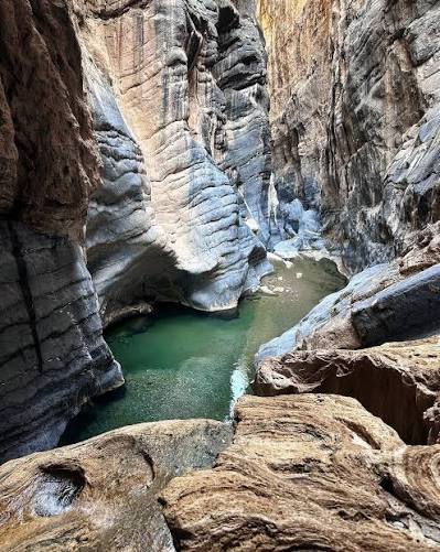 Snake Gorge Canyon – Oman's Ultimate Canyon Adventure photo 2