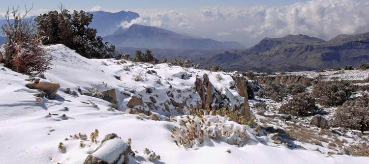 Jebel Shams Balcony Walk – Oman’s Grand Canyon Trail photo 11