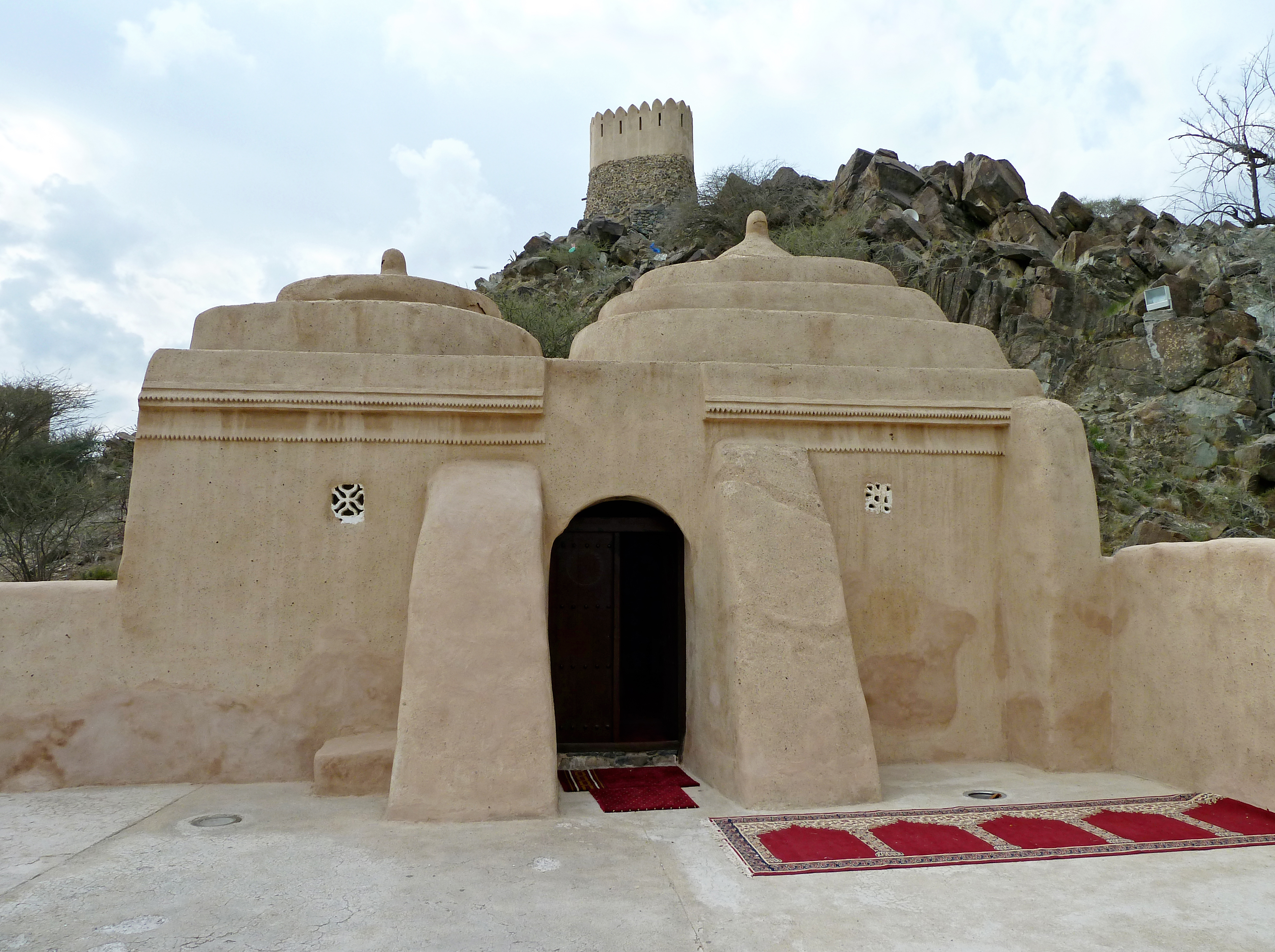 Al Bidya Mosque | Fujairah’s Mysterious Ancient Mosque