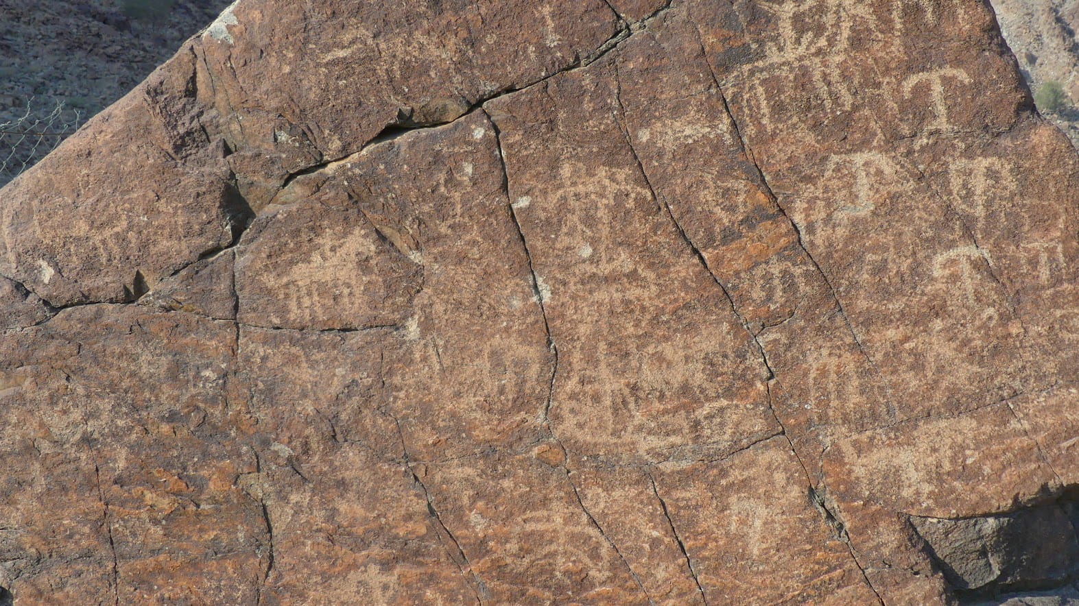 Wadi Saham | Ancient Petroglyphs in Fujairah photo 1