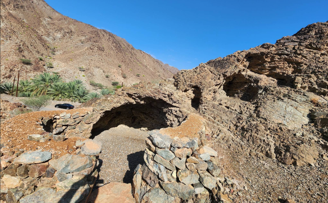 Al Atimi Cave – A Hidden Spot in the Al Hail Mountains photo 4